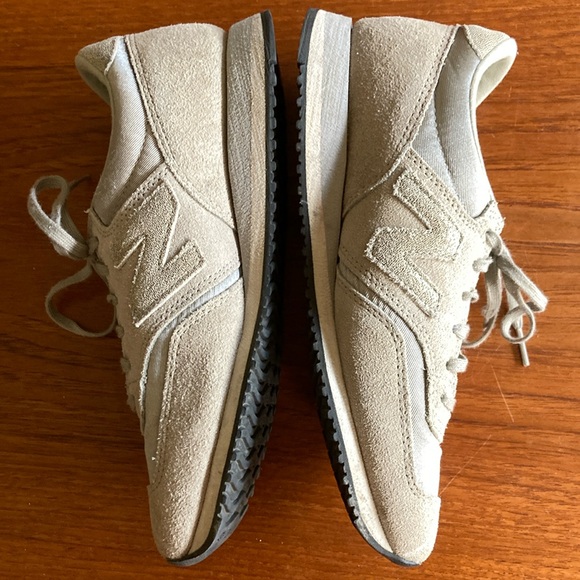 New Balance Women's Buty 620 Toe Caps, gray - Picture 2 of 13